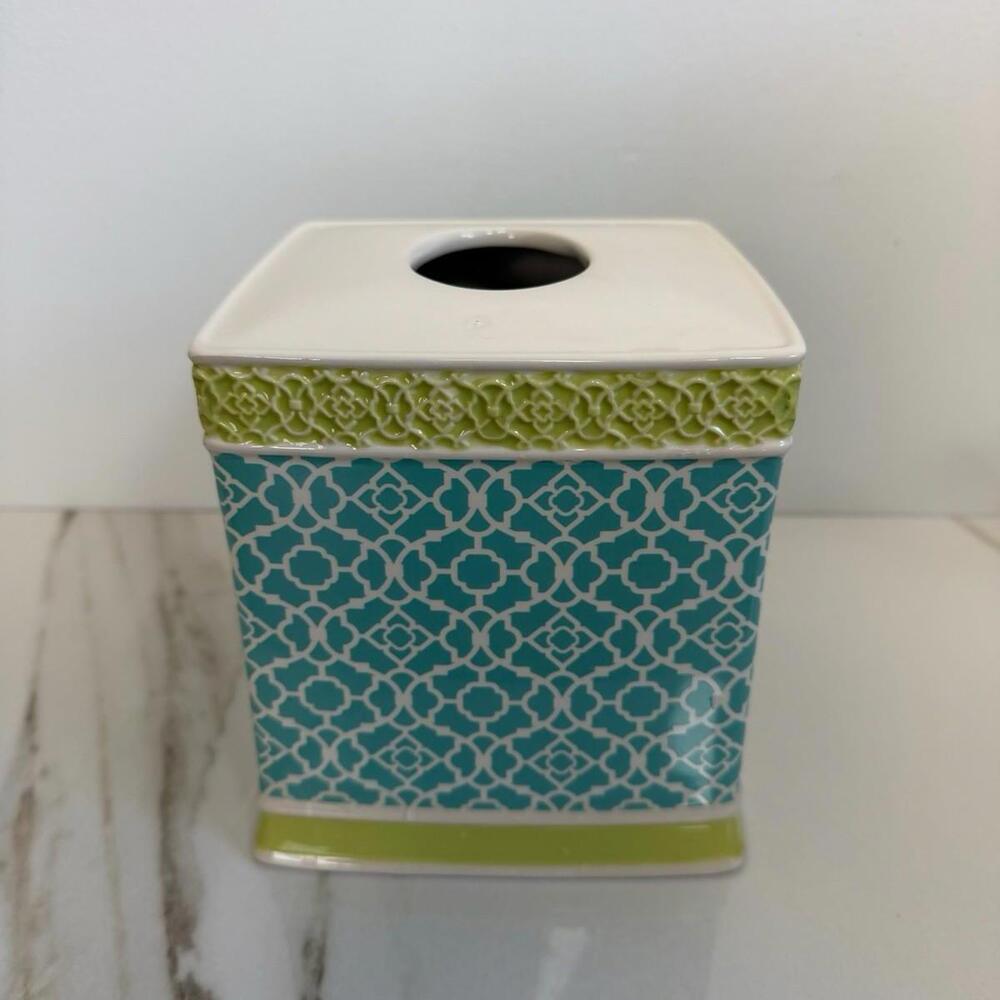 Waverly Porcelain Tissue Box Cover Holder Blue and White Chinoiserie - Picture 3 of 11